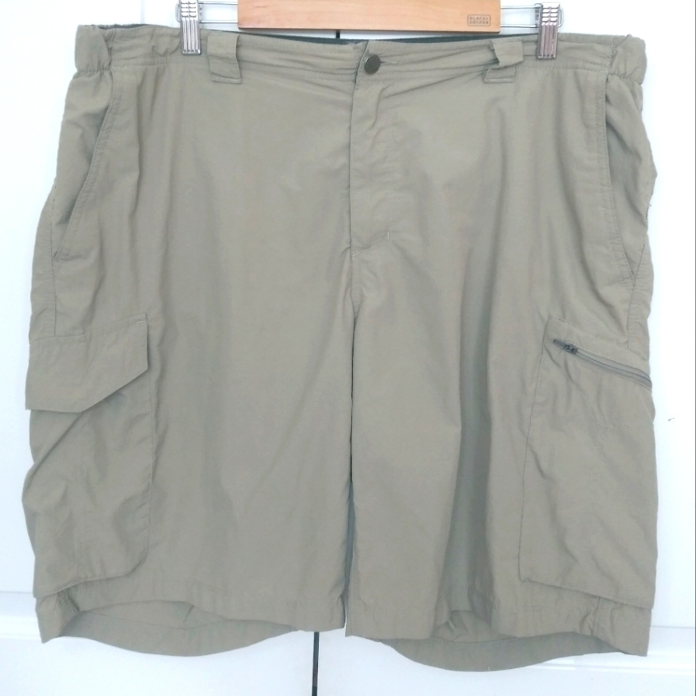 Columbia shorts